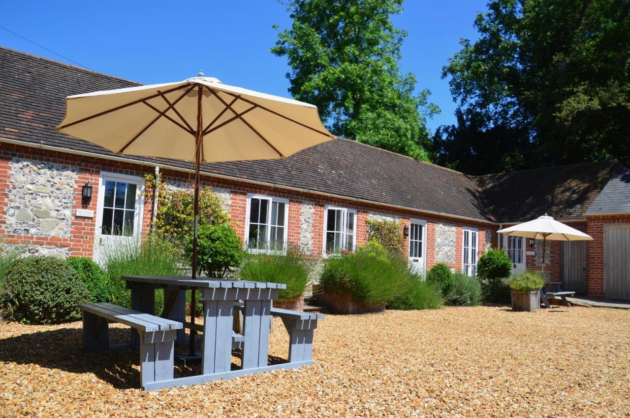 Stonehenge Cottages Salisbury Exterior photo